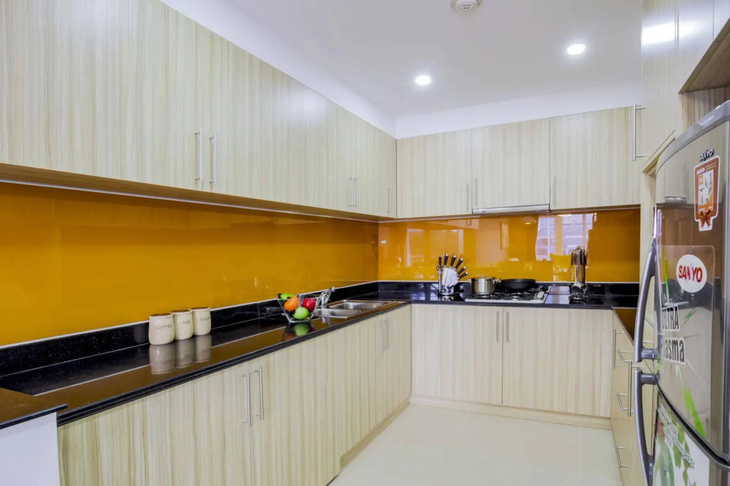 Poonsa Serviced Apartment
