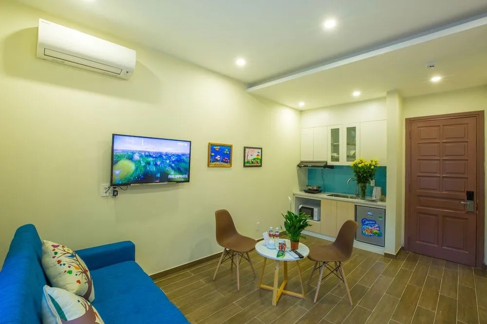 HighEnd Duplex w Balcony Hanoi Old Quarter by Ssens Homes