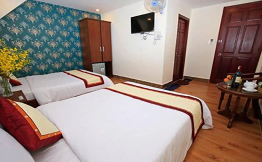 Luu Ly Hotel
