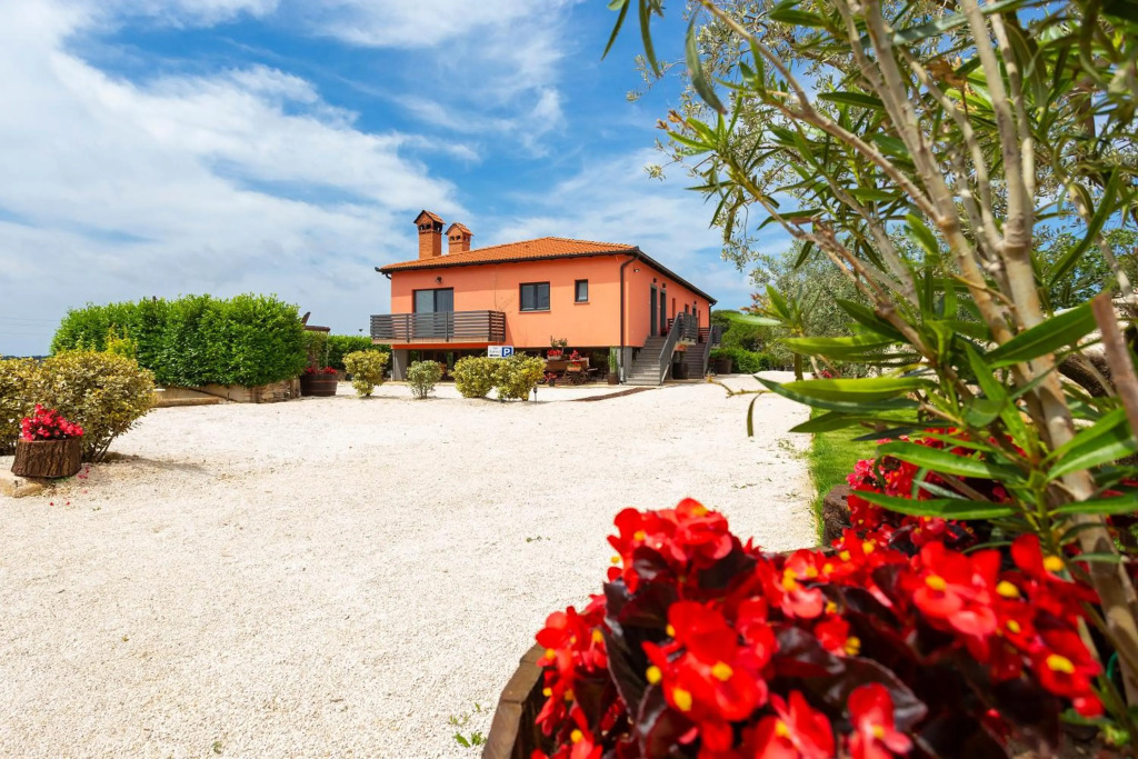 Apartmani Karoca 3
