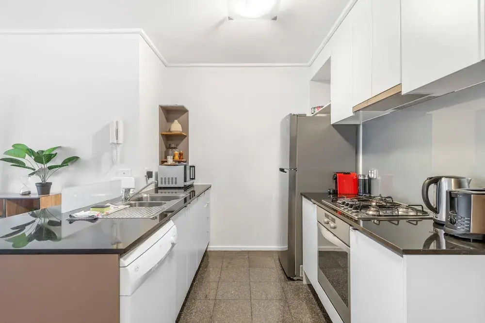 Luxe 2-bed Apartment With River Views Near Casino