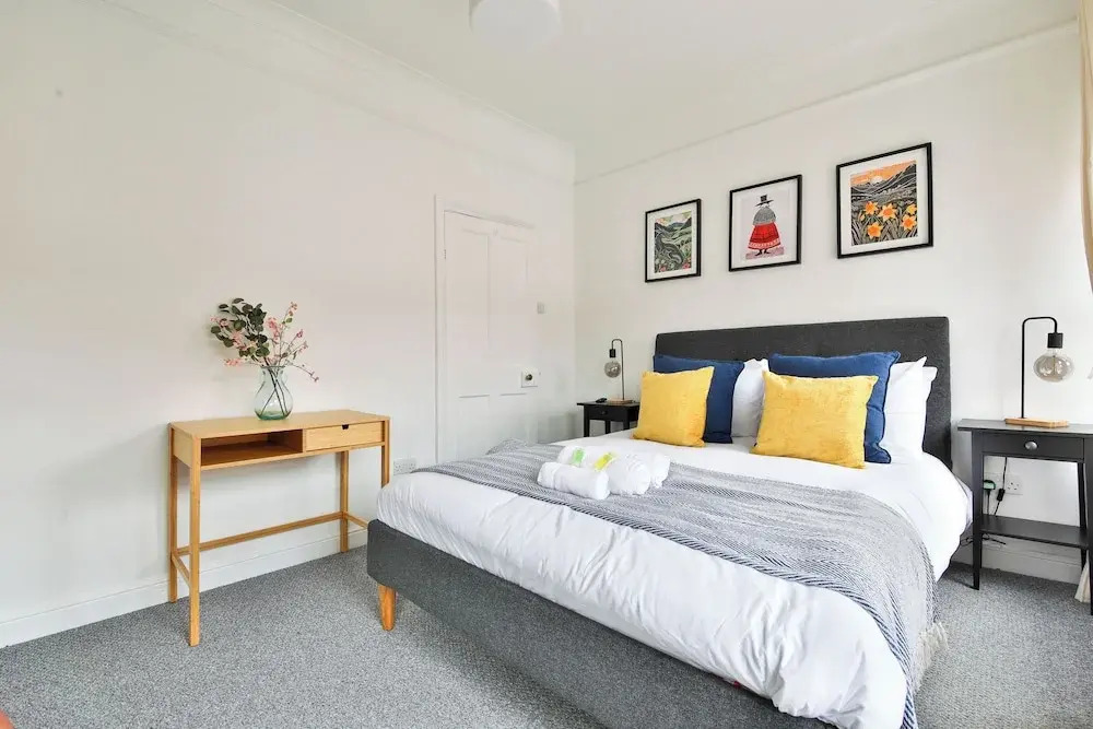 Stunning 2 Bedroom Cardiff Bay House