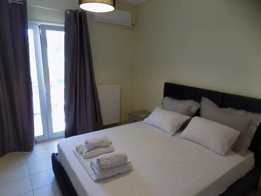 Central Cute 2Bd Balcony apt in Skiathos