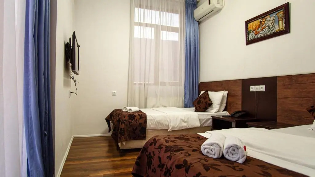 AIA Hotel