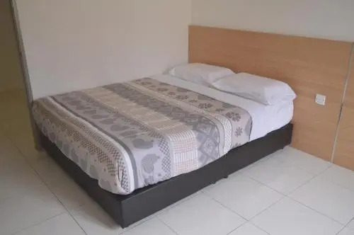 My Home N12 @ Golden Hills Night Market