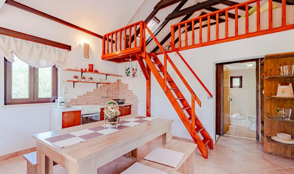 Holiday Home Ston With A Fireplace 388