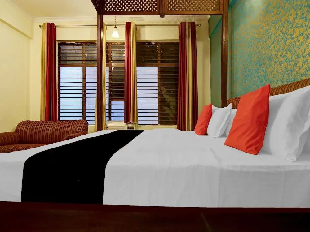 The Taj Residency by OYO Rooms