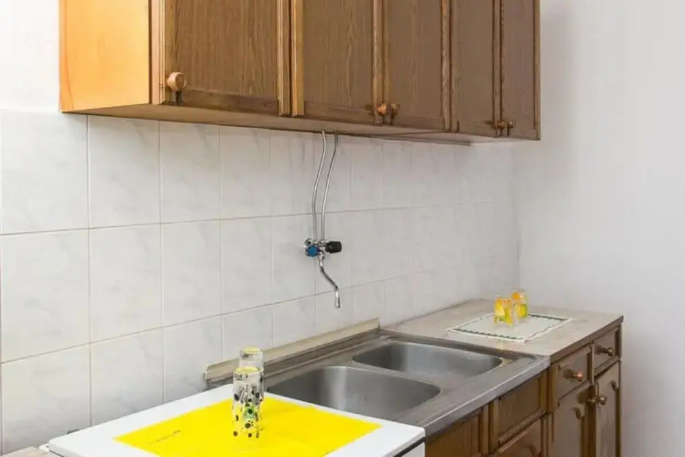 Apartment Angelina - Three Bedroom Apartment With Balcony and Sea View