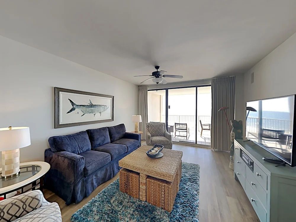 Bluewater 801 by RedAwning