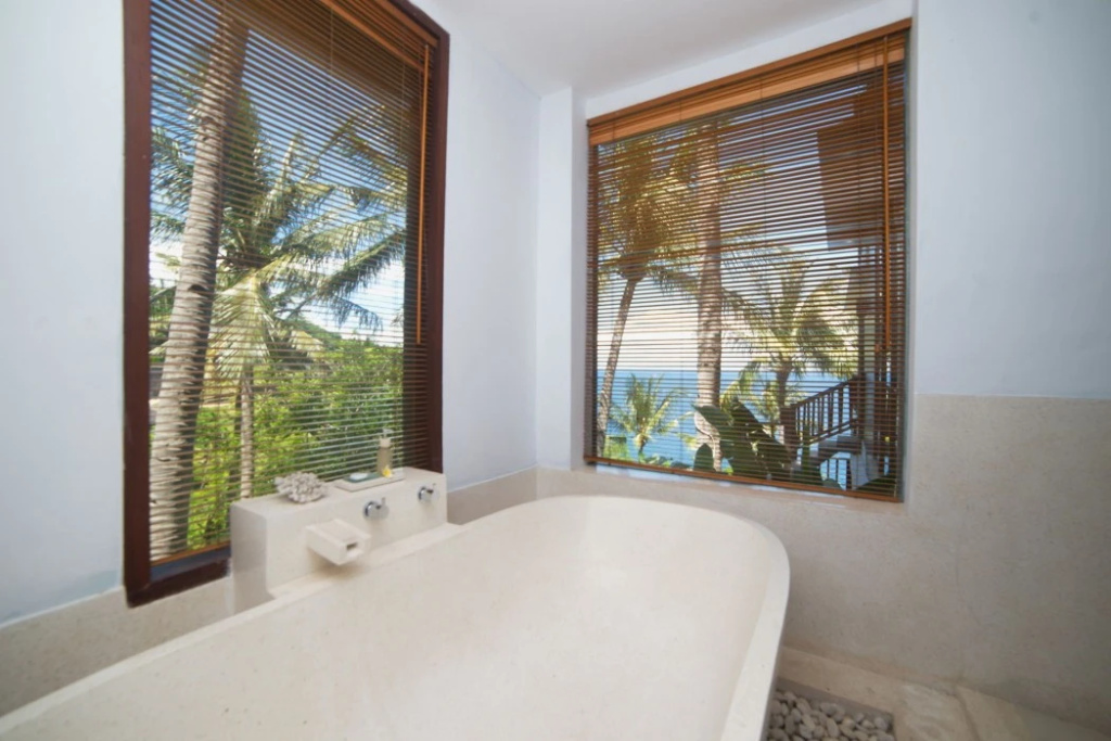Malimbu Cliff Villa by Elite Havens