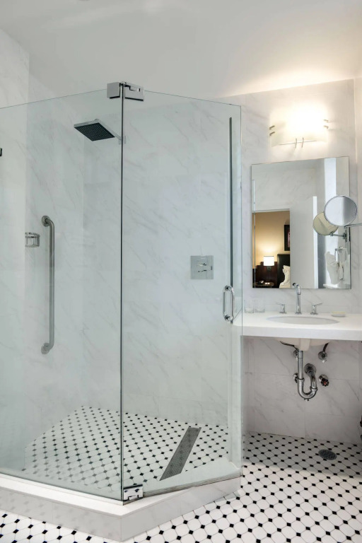 Washington Square Hotel