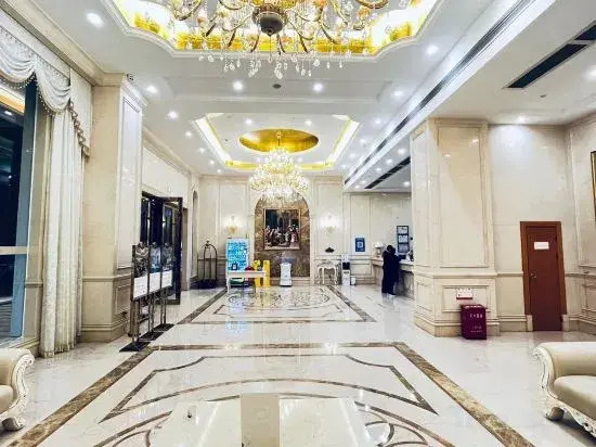 Vienna Hotel ( Ganzhou High-speed Railway West Station Jinling Road Store)