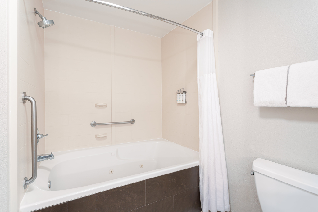 Holiday Inn Express and Suites Columbus Edinburgh by IHG