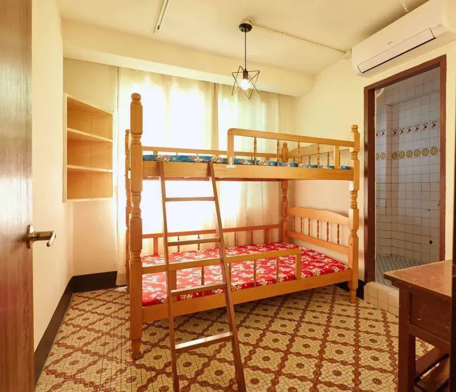 Neat Hostel