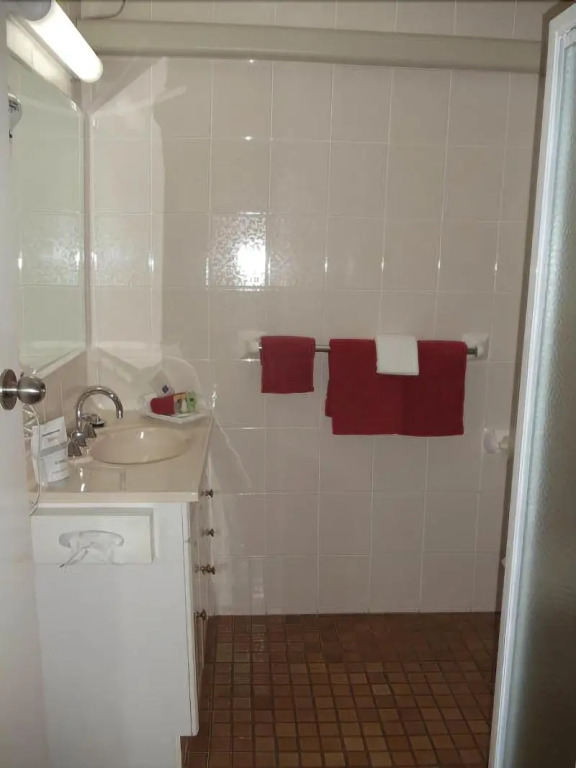 Town and Country Motor Inn