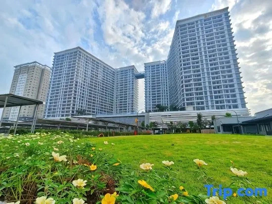 The Glory 2-bedroom apartment is modern and quiet