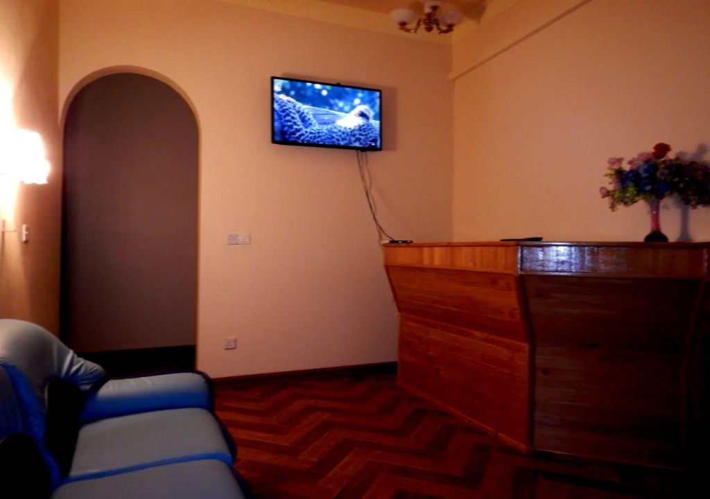 Najaf Lakeview Guest House