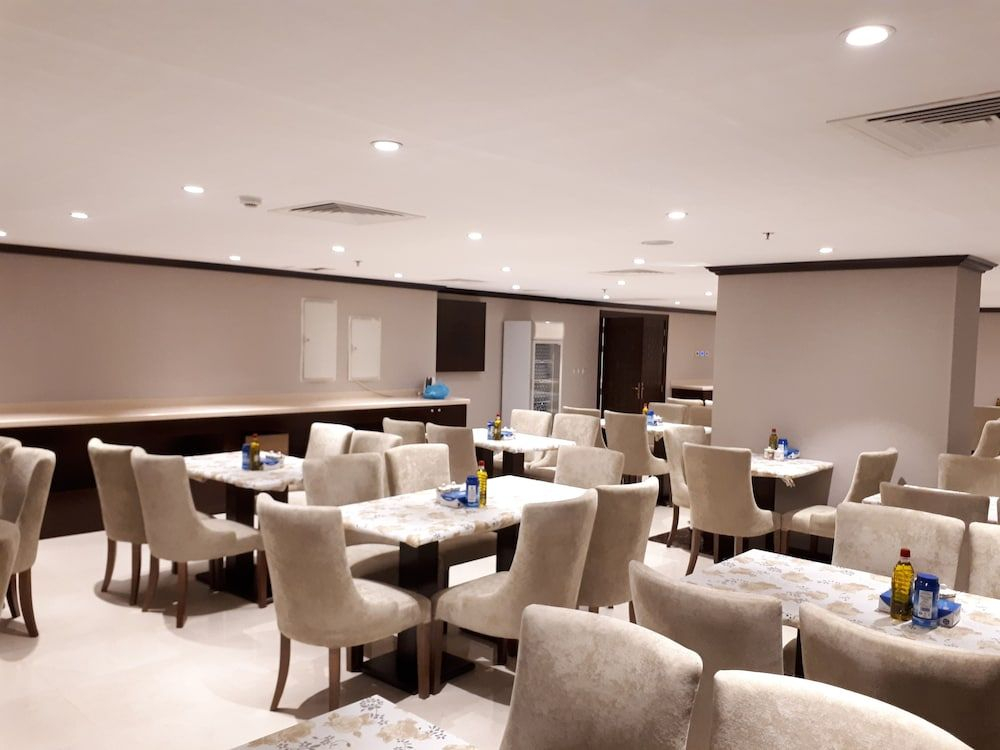 Wahat Al Refa Hotel
