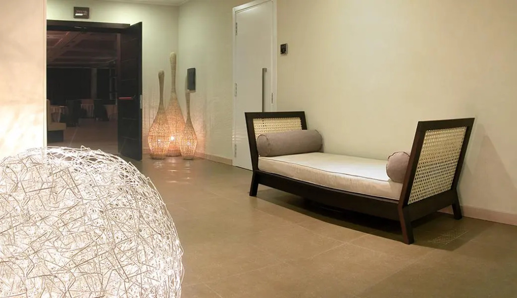 Отель Italiana Hotels Cosenza
