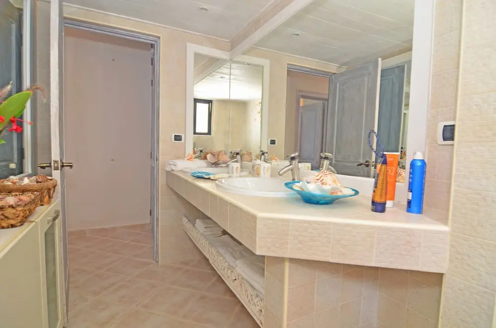 Beach Front Apartment No01