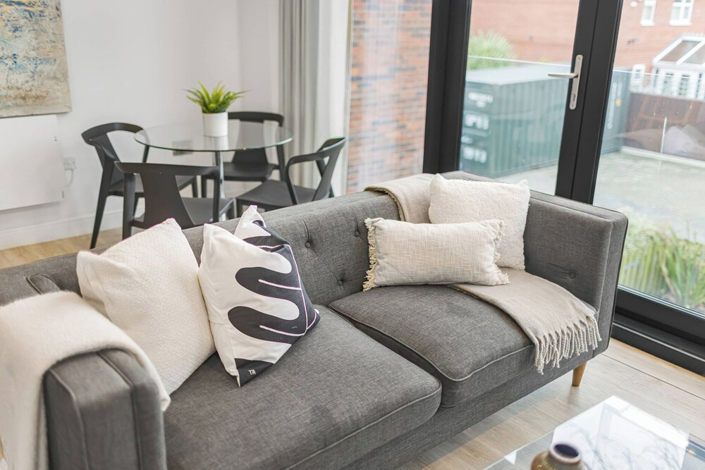 Grosvenor Apartment