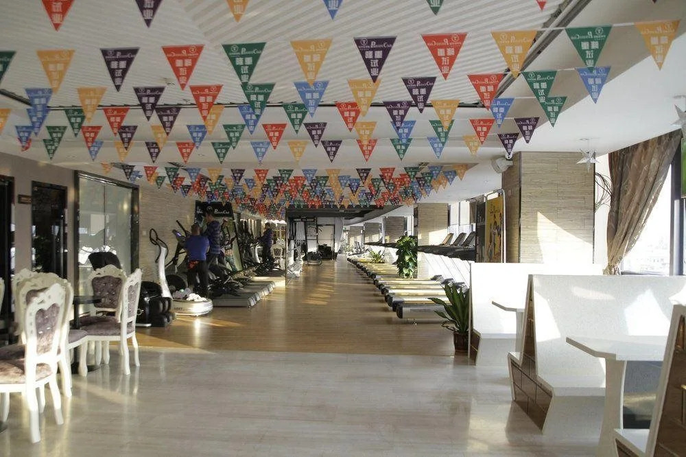 Treasure Island Hotel HUMEN
