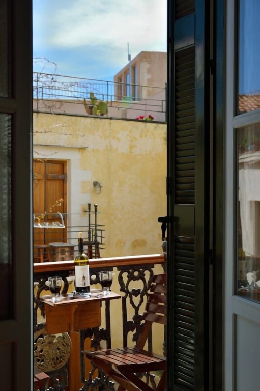 Silde Studios & Apartments
