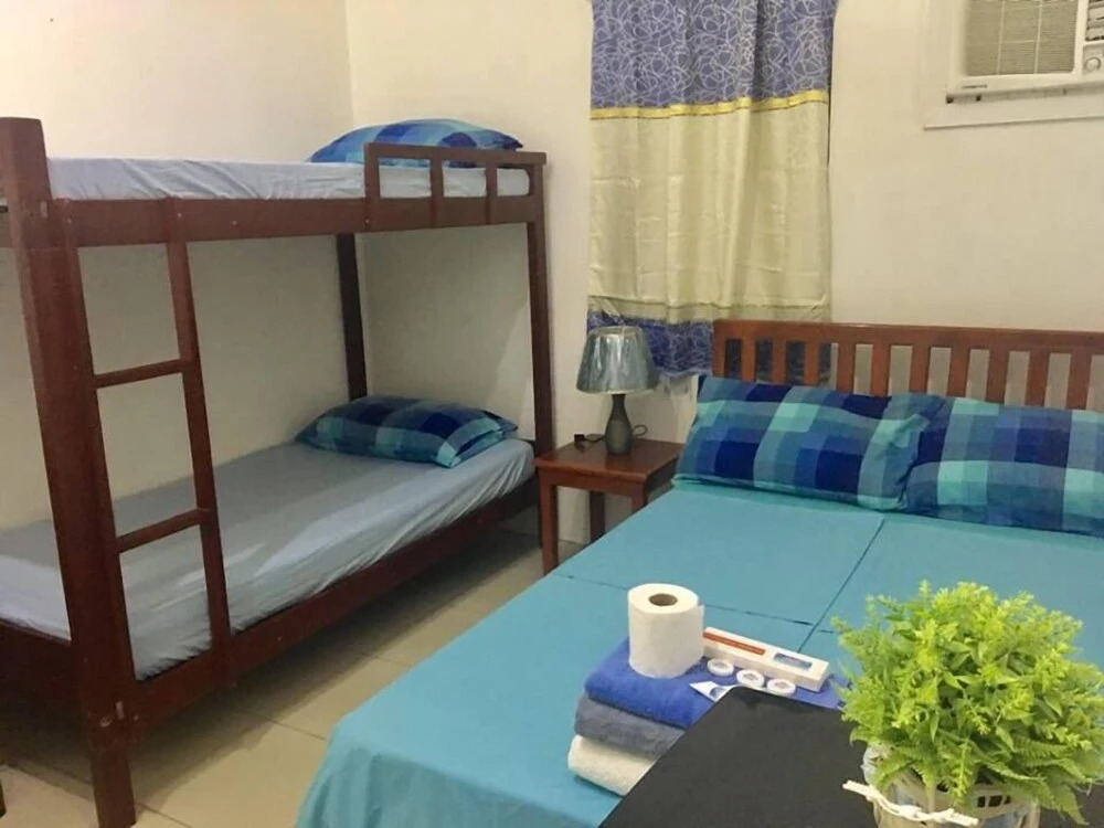 Blue Summer Suites & Restaurant