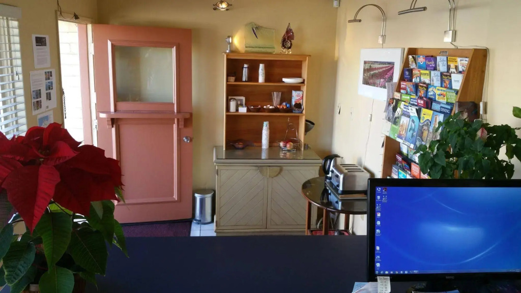 La Jolla Village Lodge