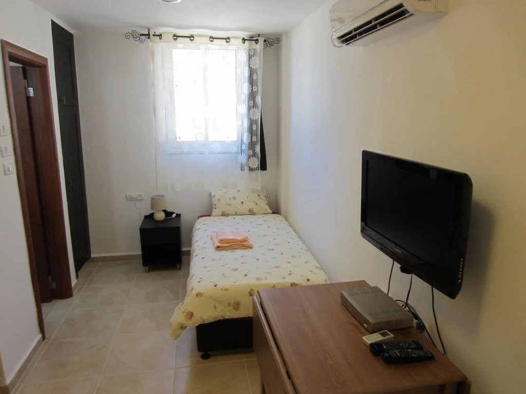 Hadass Desert Inn