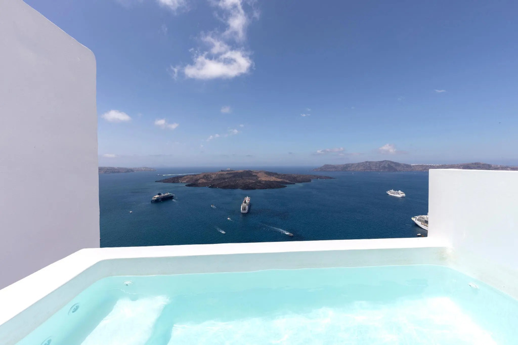 Aesthesis Boutique Villas Fira