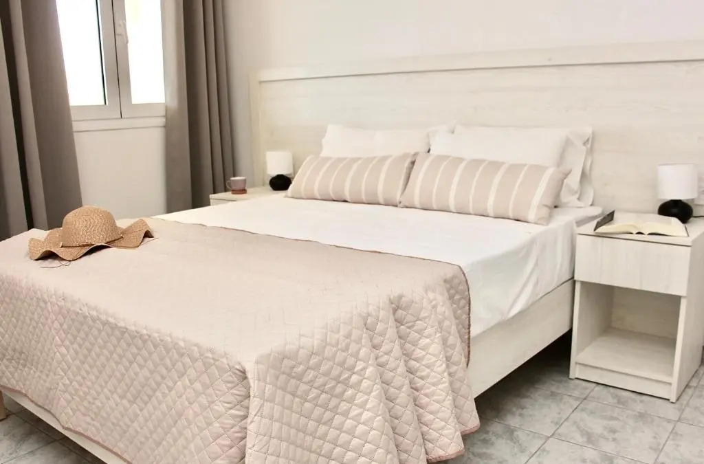Cozy Flat at Regina Apartments