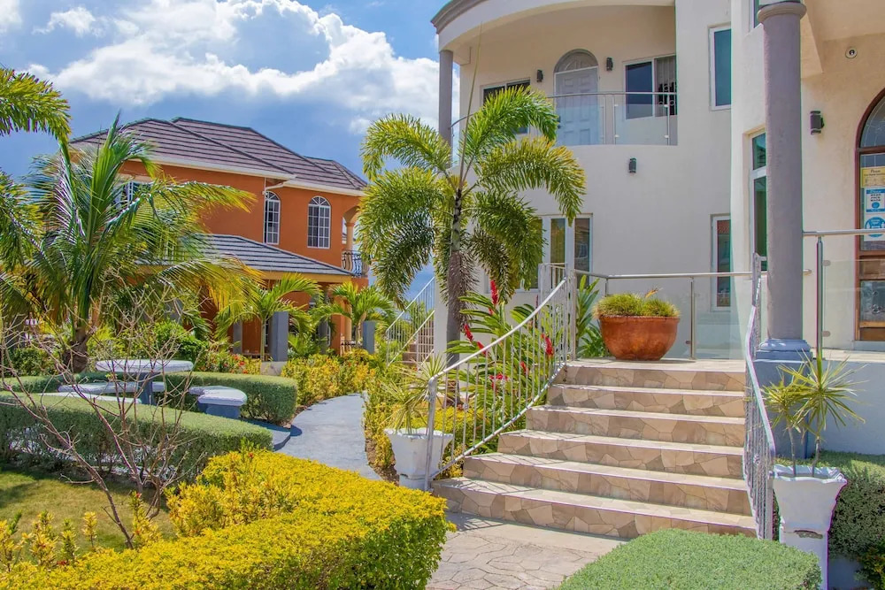 Crystal Jamaica Villa Tours