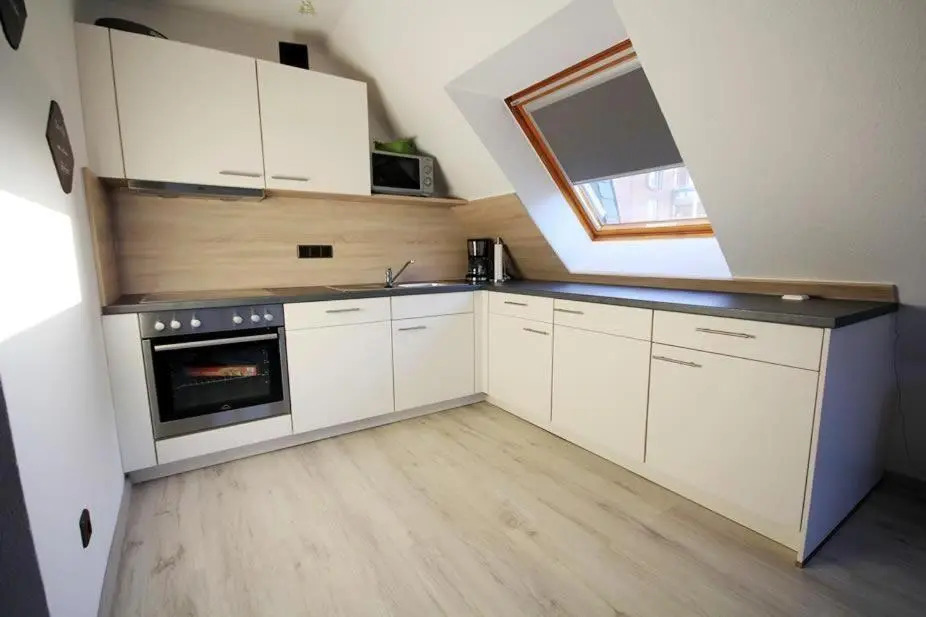 Ferienwohnung-52-mit-Teil-Meerblick-Residenz-Meeresbrandung-Duhnen