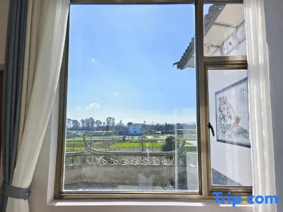 Yingshan Countryside B&B (Erhai Caicun Longkan Wharf Branch)
