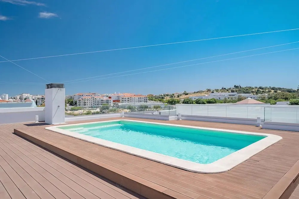 Lagos Modern 1 With Pool by Homing