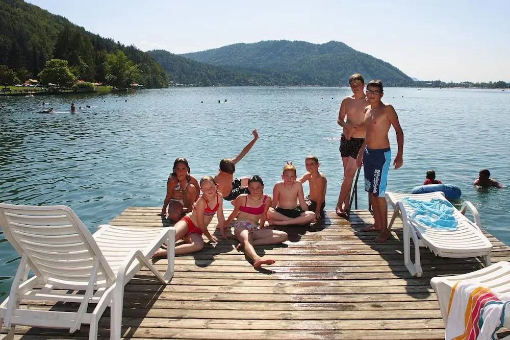 Sunny Holiday Apartment With Balcony on Klopeinersee With Private Beach