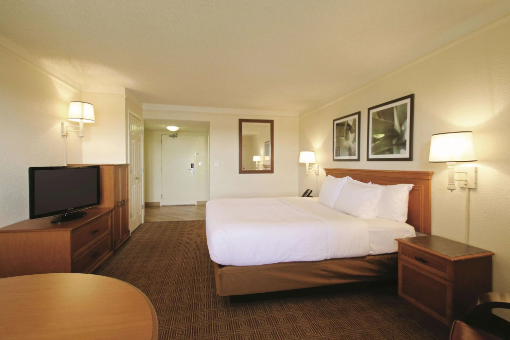 La Quinta by Wyndham Coral Springs University Dr