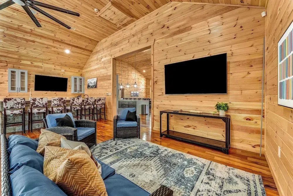 Grand Timber by Avantstay Indoor Pool + Sports Court + Game Room & More!