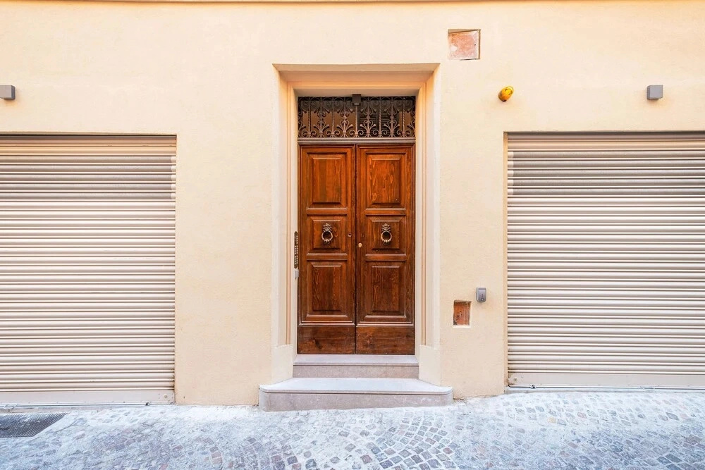 Due Torri Elegant Mini House