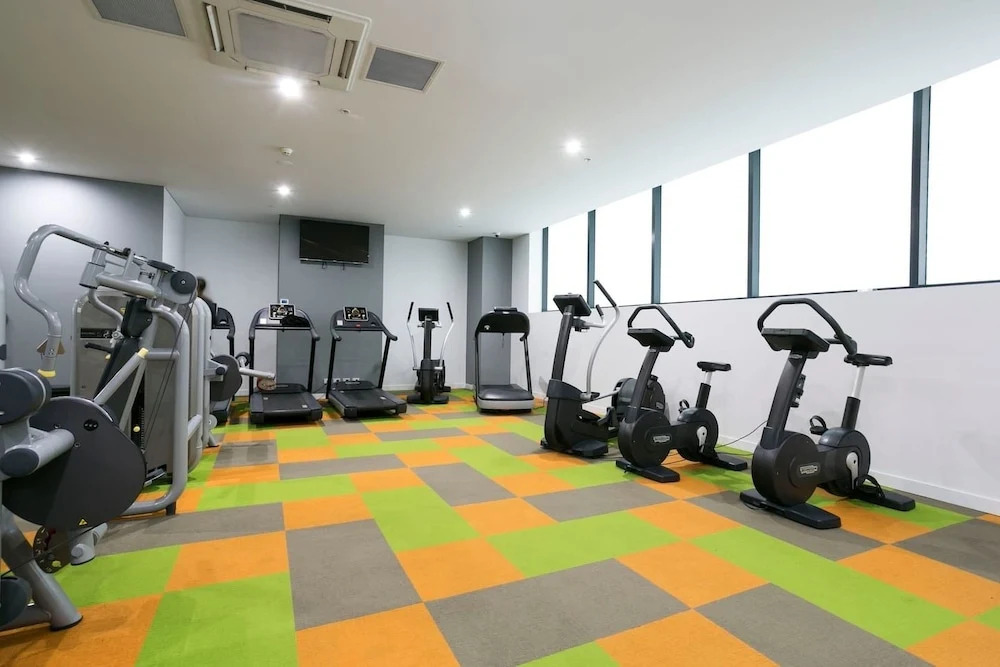 Chic CBD Pad + Pool + Gym + Sauna + Parking