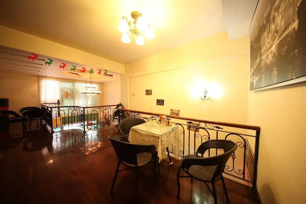So Young Hostel