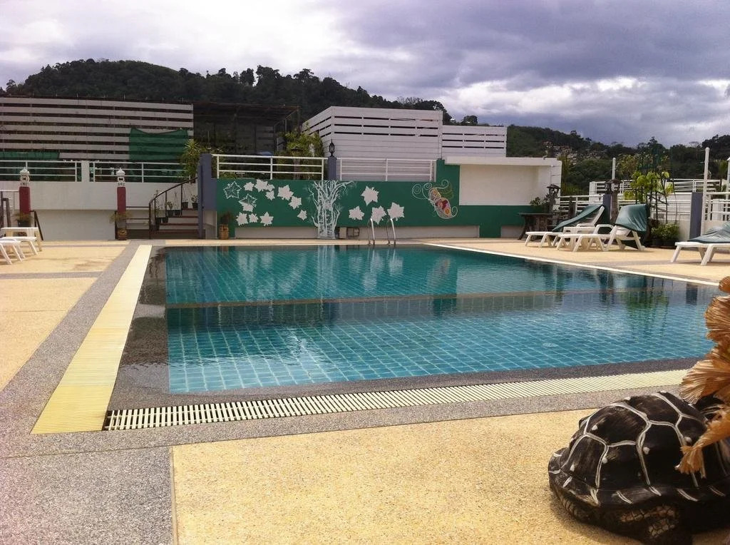 Santi White House Patong