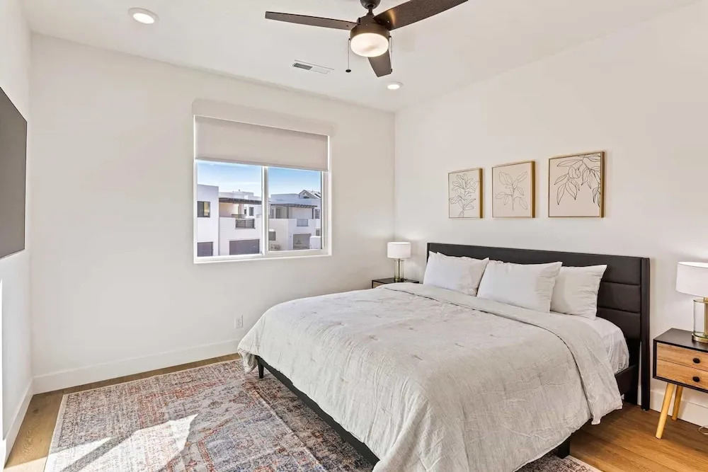 Desert Color Hideaway townhouse