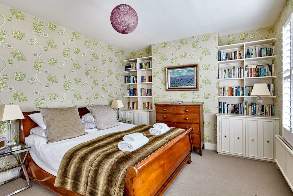 Beautiful Battersea Park Home