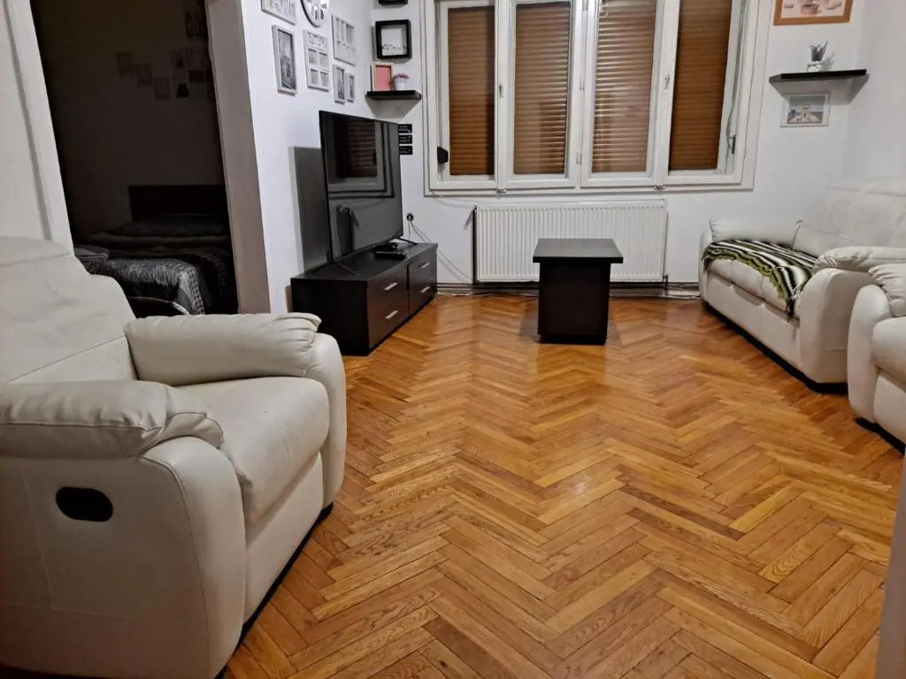 Apartment Pops 2