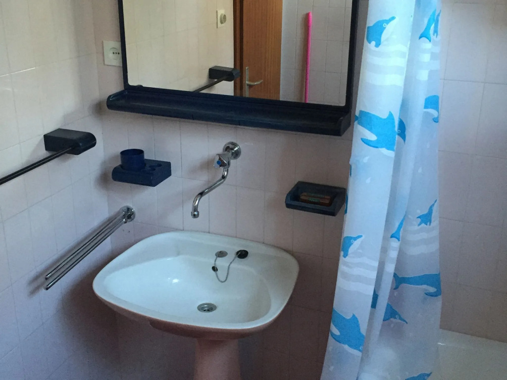 Holiday house Vanesa - 50m from the sea: Stomorska, Island Solta
