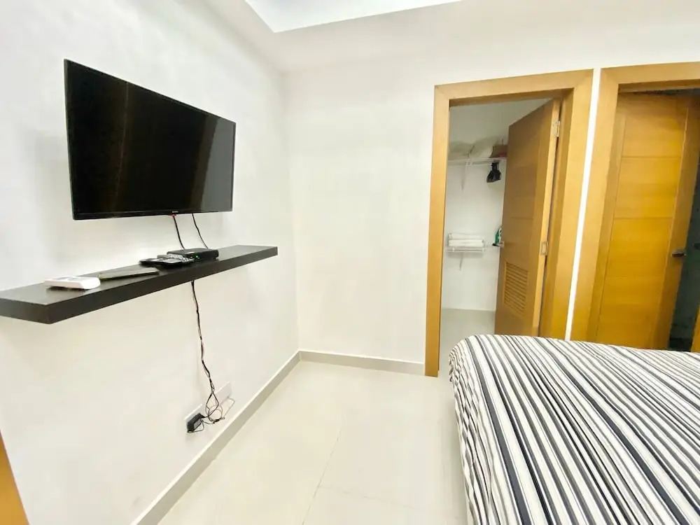 luxury 1br , Pool, Gym, Close Agora Mall