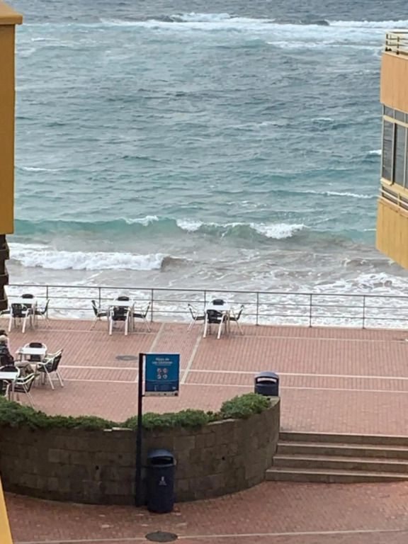 Apartamento Las Canteras y piscina