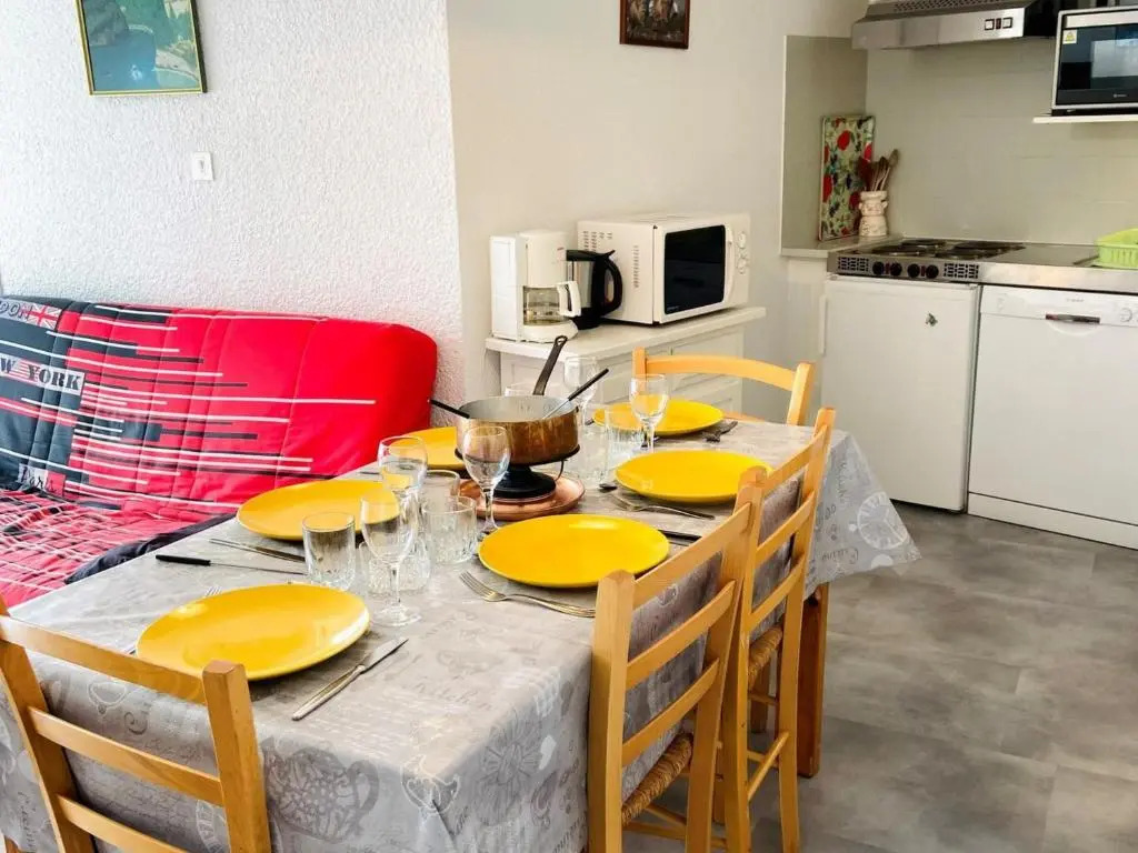 Appartement Les Deux Alpes, 2 pièces, 6 personnes - FR-1-516-10